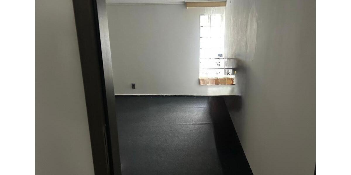 Etagenwohnung Ammerbuch - 5 Zimmer, 140 m&sup2;, 1.000&euro; | Angebot:24299498