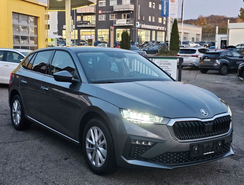 Skoda Scala 6.594 km 22.950 € Leonberg 71229