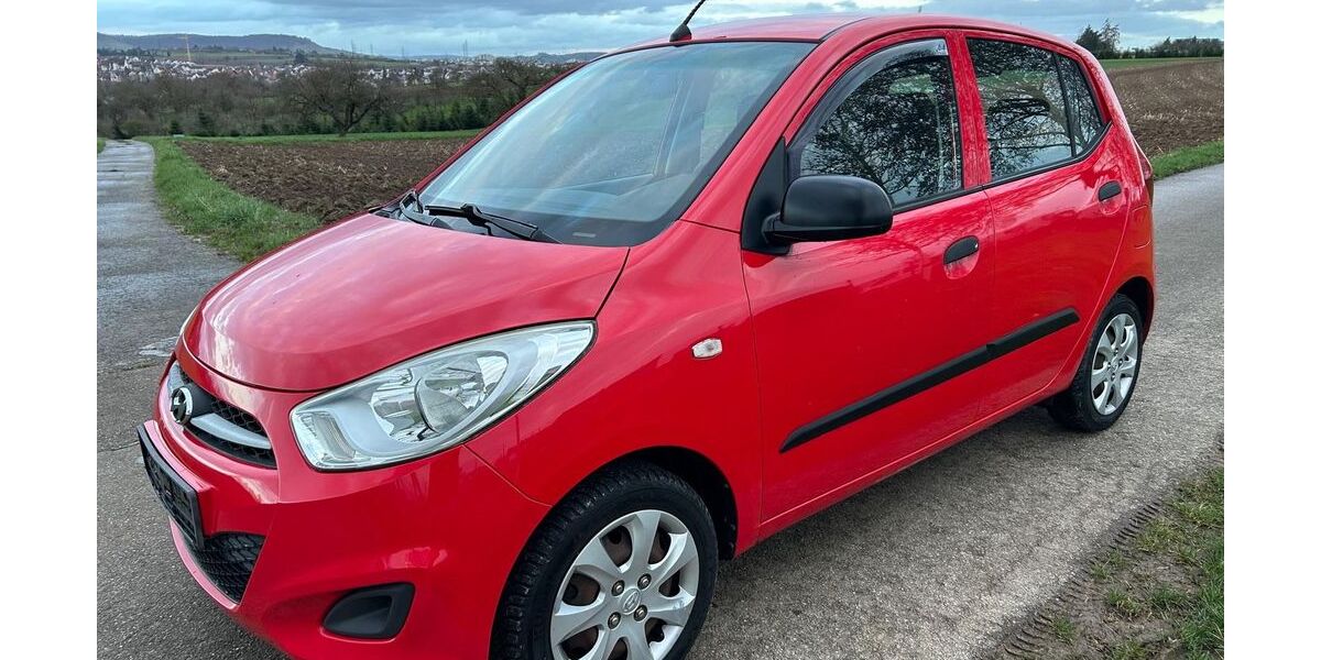 Hyundai i10 96.000 km 2.690 &euro; Bietigheim-Bissingen 74321