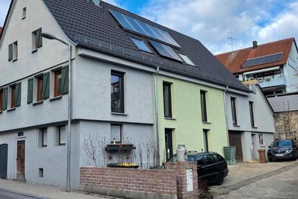 Haus Ludwigsburg Hoheneck - 20 Zimmer, 300 m&sup2;, 1.000.000&euro; | Angebot:25823883