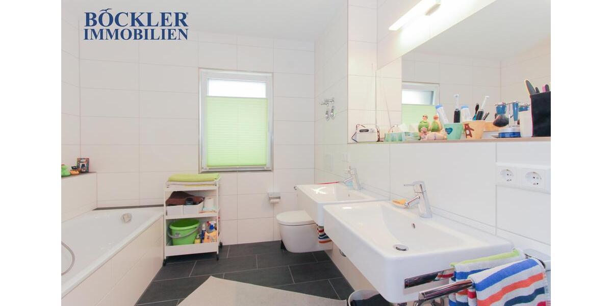 Etagenwohnung Pforzheim Büchenbronn - 5 Zimmer, 150 m&sup2;, 1.530&euro; | Angebot:26567688