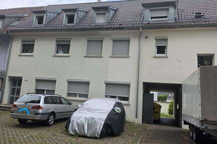 Haus Stuttgart-Hedelfingen Hedelfingen - 15 Zimmer, 257 m&sup2;, 798.000&euro; | Angebot:27142102