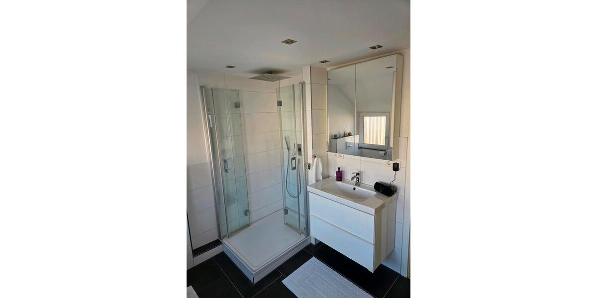 Dachgeschoßwohnung Stuttgart Neuwirtshaus - 3.5 Zimmer, 86 m&sup2;, 425.000&euro; | Angebot:25209138