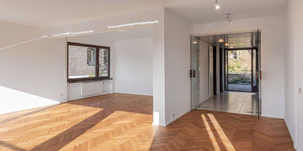 Etagenwohnung Böblingen - 5 Zimmer, 157 m&sup2;, 565.000&euro; | Angebot:24684385
