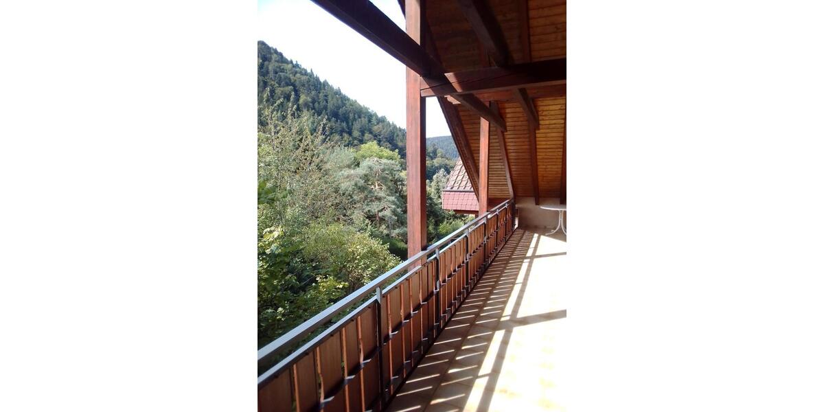 Reihenhaus Bad Liebenzell - 8 Zimmer, 190 m&sup2;, 419.000&euro; | Angebot:26957564