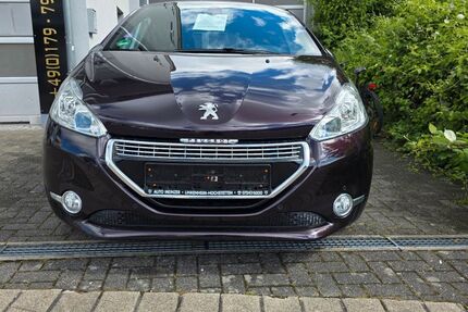 Peugeot 208 110.120 km 5.800 &euro; Pforzheim 75181