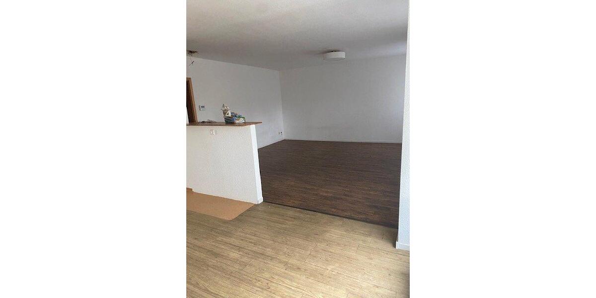 Etagenwohnung Fellbach Oeffingen - 3.5 Zimmer, 84 m&sup2;, 1.200&euro; | Angebot:26235931