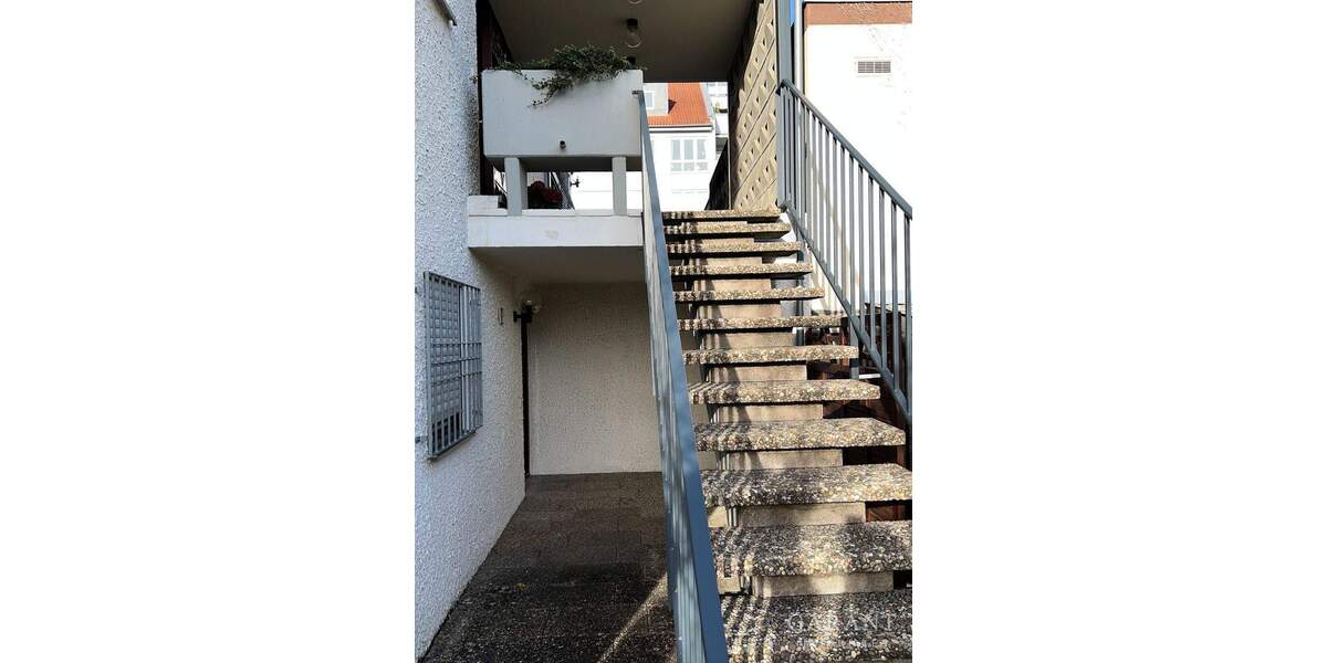 Einfamilienhaus Ostfildern Scharnhausen - 8 Zimmer, 294 m&sup2;, 898.000&euro; | Angebot:25707671