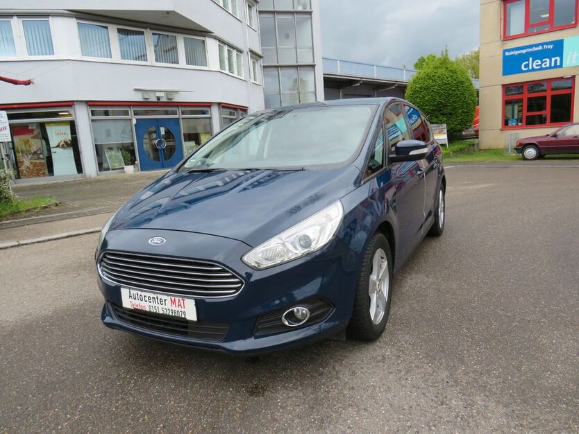 Ford S-Max 197.000 km 8.950 € Fellbach 70736