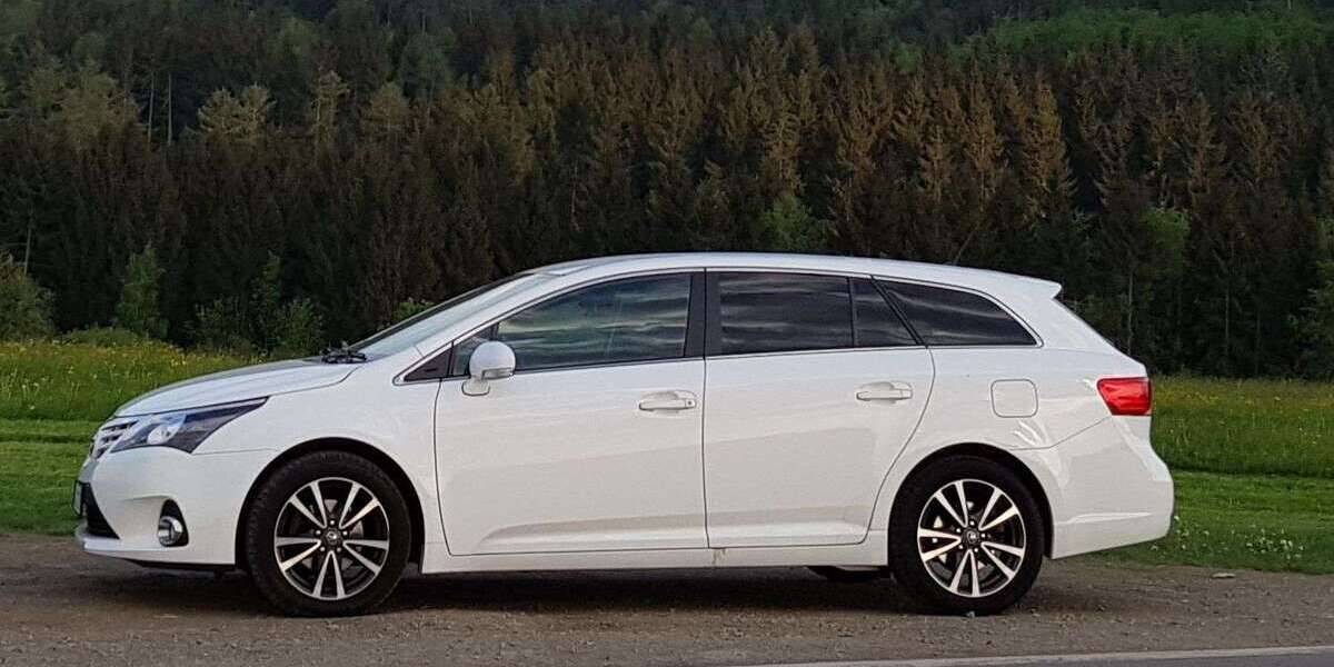 Toyota Avensis 329.000 km 5.999 &euro; Calw 75365