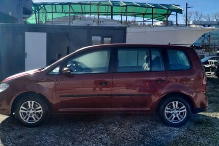 VW Touran 114.000 km 6.650 € Esslingen 73730