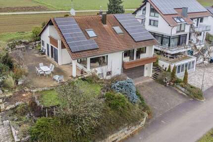 Haus Markgröningen / Schönbühlhof Schönbühlhof - 7 Zimmer, 227 m&sup2;, 749.000&euro; | Angebot:24452604