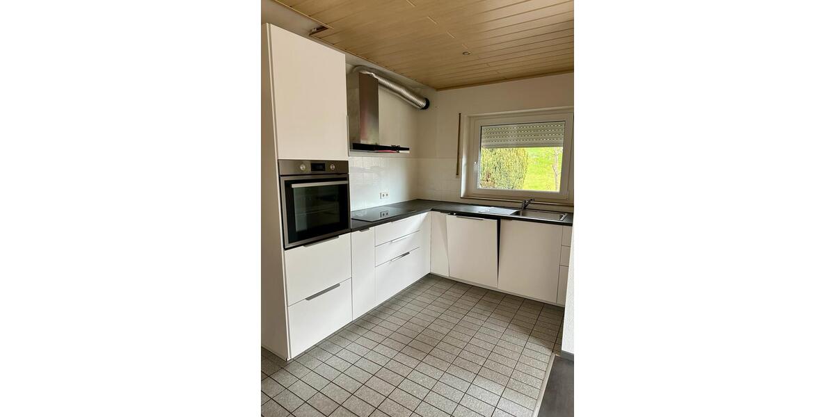 Erdgeschoßwohnung Calw - 4 Zimmer, 147 m&sup2;, 1.176&euro; | Angebot:26136041