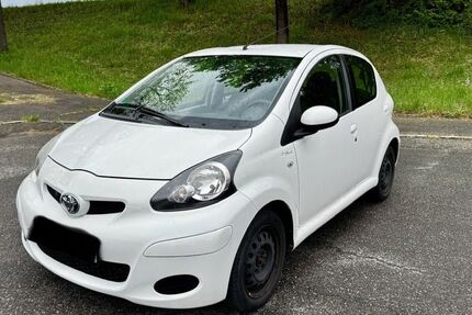 Toyota Aygo (X) 128.000 km 3.099 € Nürtingen 72622