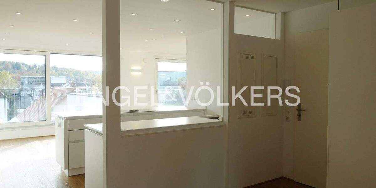 Etagenwohnung Tübingen Südstadt - 5 Zimmer, 135 m&sup2;, 2.350&euro; | Angebot:24137954