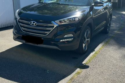 Hyundai TUCSON 105.000 km 15.900 &euro; Stuttgart-Degerloch 70597