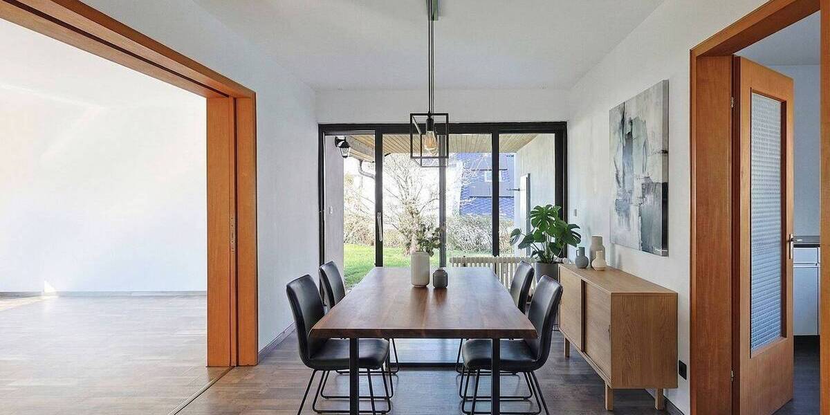 Einfamilienhaus Calw Alzenberg - 8 Zimmer, 229 m&sup2;, 550.000&euro; | Angebot:26064674