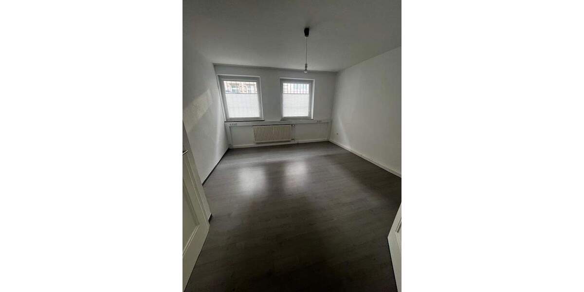 Etagenwohnung Stuttgart Mitte - 3 Zimmer, 80 m&sup2;, 1.350&euro; | Angebot:24858246