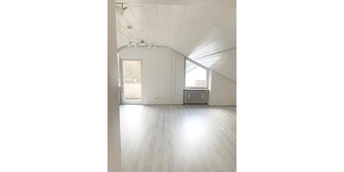 Dachgeschoßwohnung Bad Liebenzell - 1.5 Zimmer, 54 m&sup2;, 120.000&euro; | Angebot:26190048