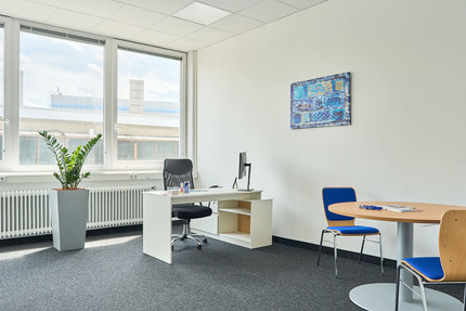 Büro im 1.OG, saniert & zentral mit Top-Ausstattung-ab 2 EURm²!* zimmer