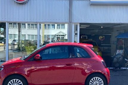 Fiat 500e 10.900 km 19.990 &euro; Asperg 71679
