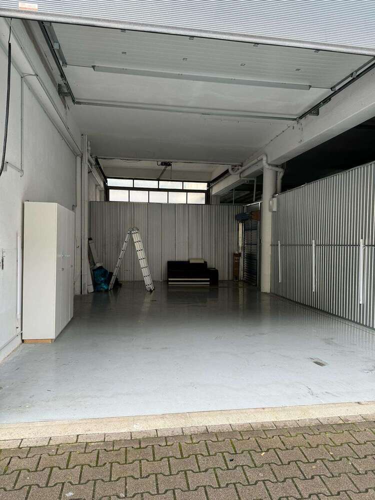 Halle in Pforzheim 1.100 € 60 m²