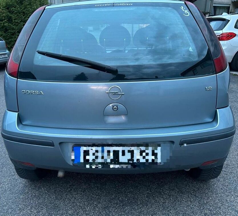 Opel Corsa 211.000 km 700 € Böblingen 71032