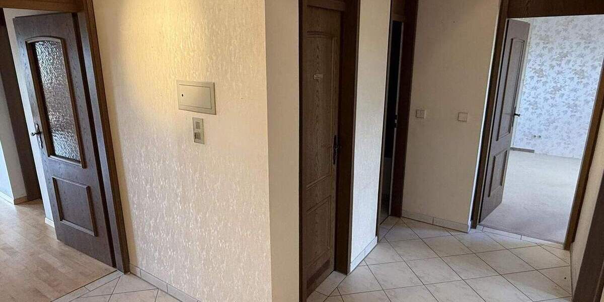 Etagenwohnung Ludwigsburg Neckarweihingen - 3 Zimmer, 97 m&sup2;, 329.000&euro; | Angebot:24061916