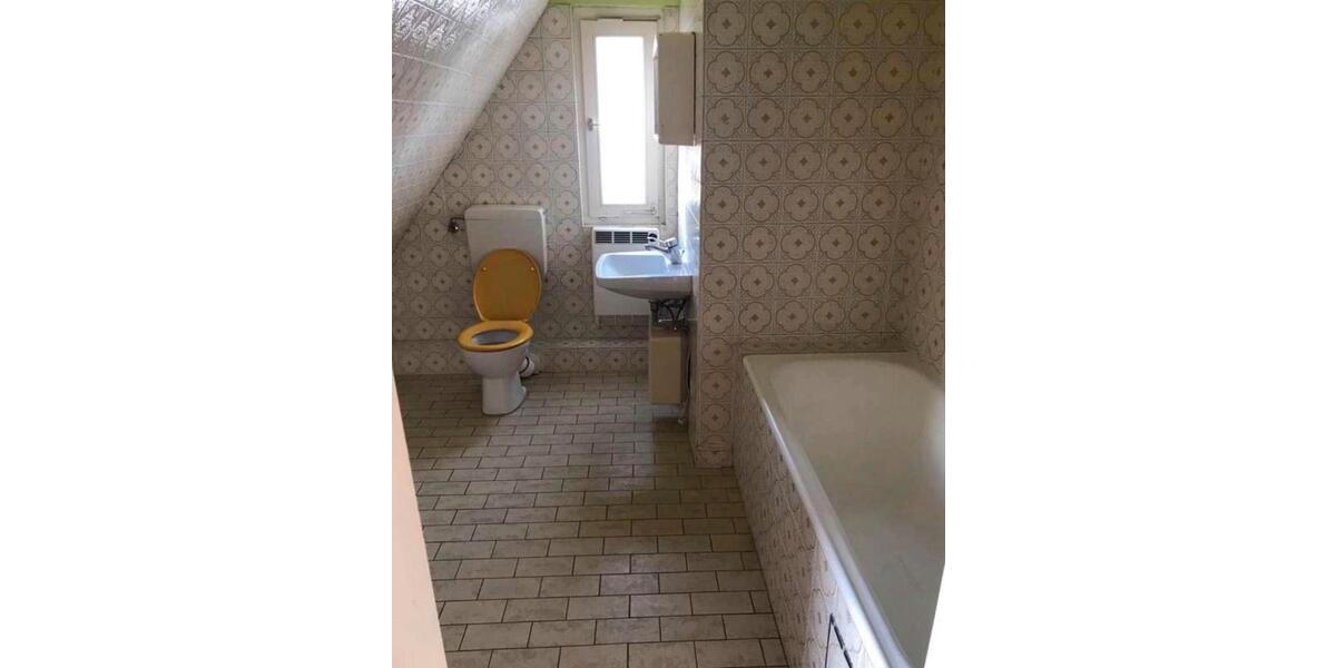 Mehrfamilienhaus, Wohnhaus Metzingen - 9 Zimmer, 240 m&sup2;, 690.000&euro; | Angebot:24256431