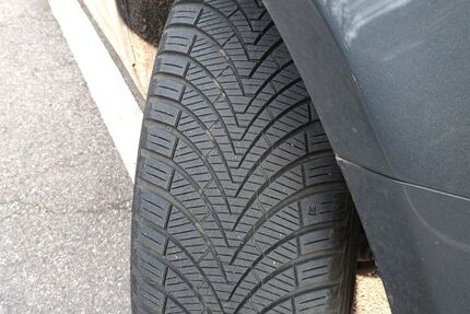 Audi Q5 153.000 km 10.999 &euro; Stuttgart 70378