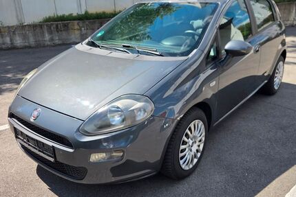 Fiat Punto 153.784 km 2.850 &euro; Stuttgart 70437