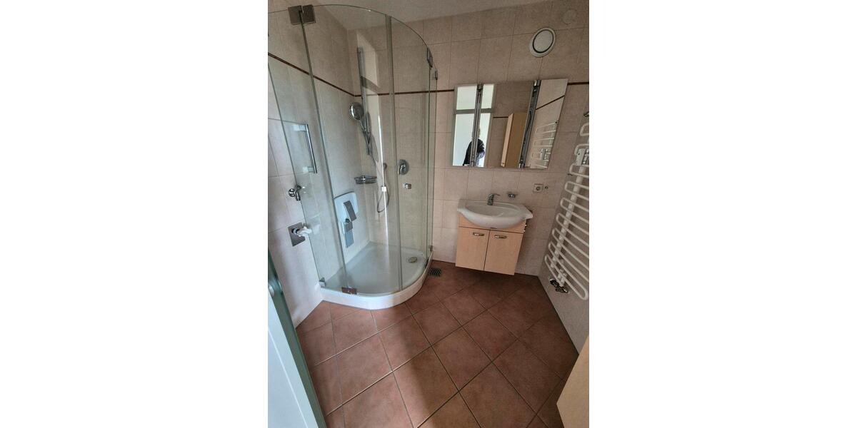 Etagenwohnung Stuttgart Birkach - 5 Zimmer, 137 m&sup2;, 1.900&euro; | Angebot:25965644