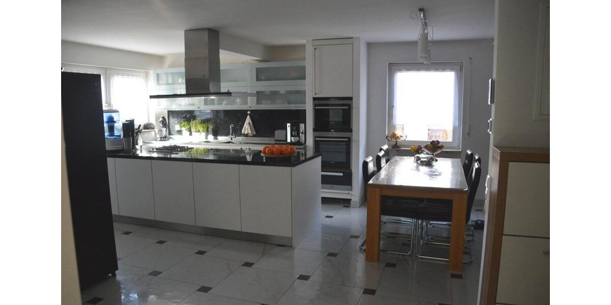 Erdgeschoßwohnung Leonberg - 4.5 Zimmer, 150 m&sup2;, 590.000&euro; | Angebot:26587813