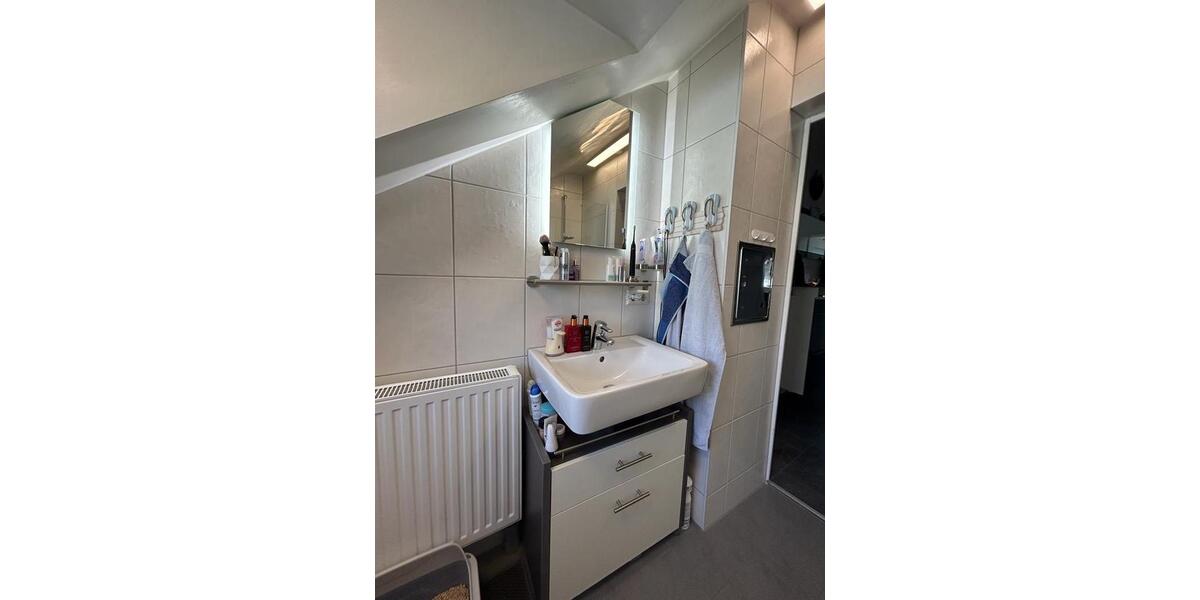 Dachgeschoßwohnung Stuttgart Sillenbuch - 3 Zimmer, 71 m&sup2;, 285.000&euro; | Angebot:27111037