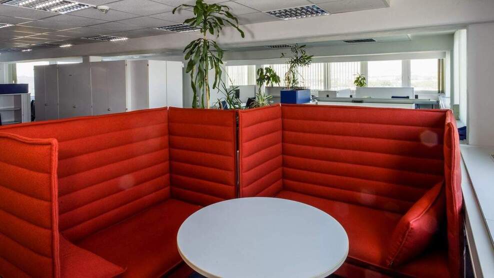 Büroflächen unterschiedlicher Größe in bester Aussichtslage - All-in-Miete zimmer