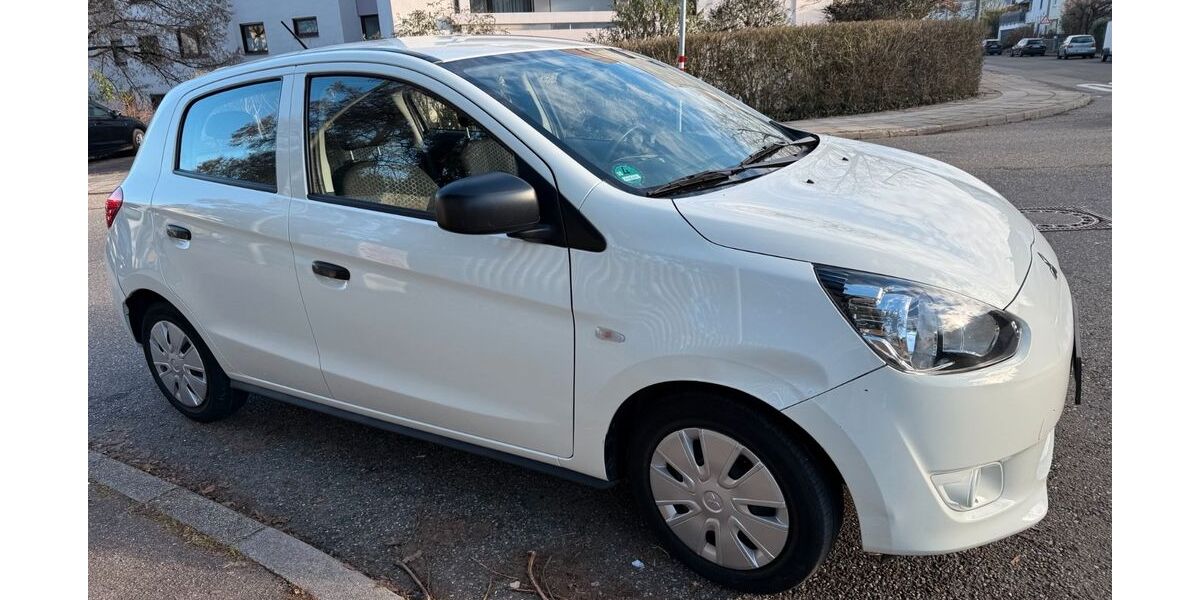 Mitsubishi Space Star 42.000 km 6.000 &euro; Stuttgart 70193