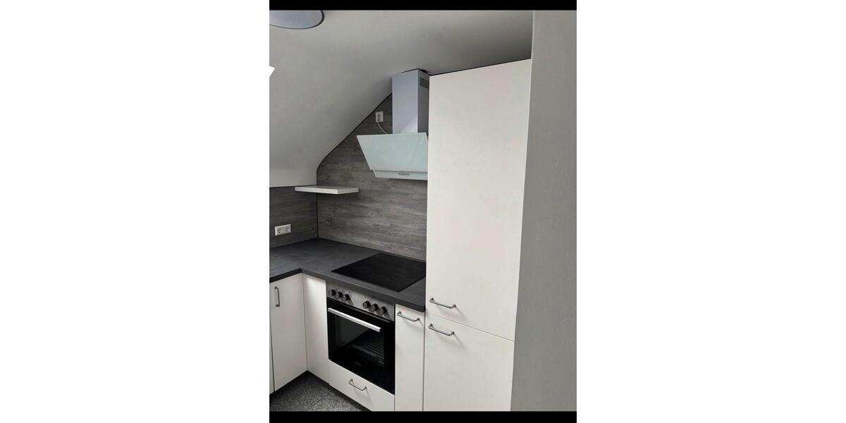 Dachgeschoßwohnung Sindelfingen - 2 Zimmer, 58 m&sup2;, 1.000&euro; | Angebot:26414171