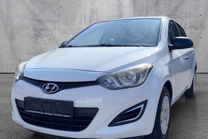 Hyundai i20 127.500 km 5.490 € Nürtingen bei Stuttgart 72622
