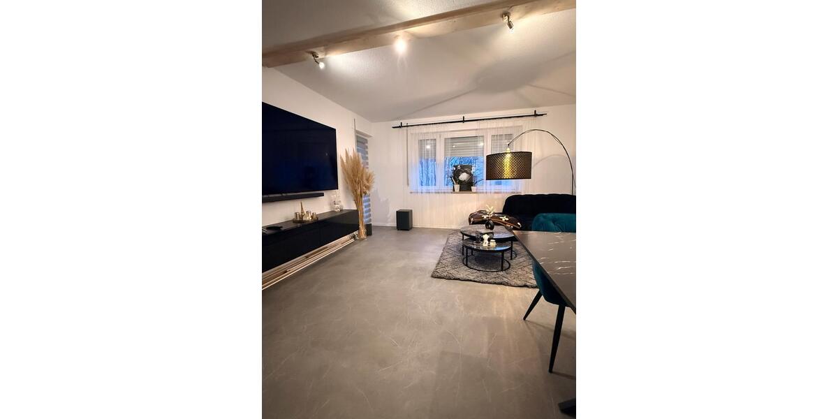 Etagenwohnung Ludwigsburg Oßweil - 3 Zimmer, 75 m&sup2;, 1.100&euro; | Angebot:25795450