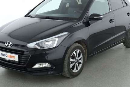 Hyundai i20 61.789 km 11.380 € Stuttgart 70195