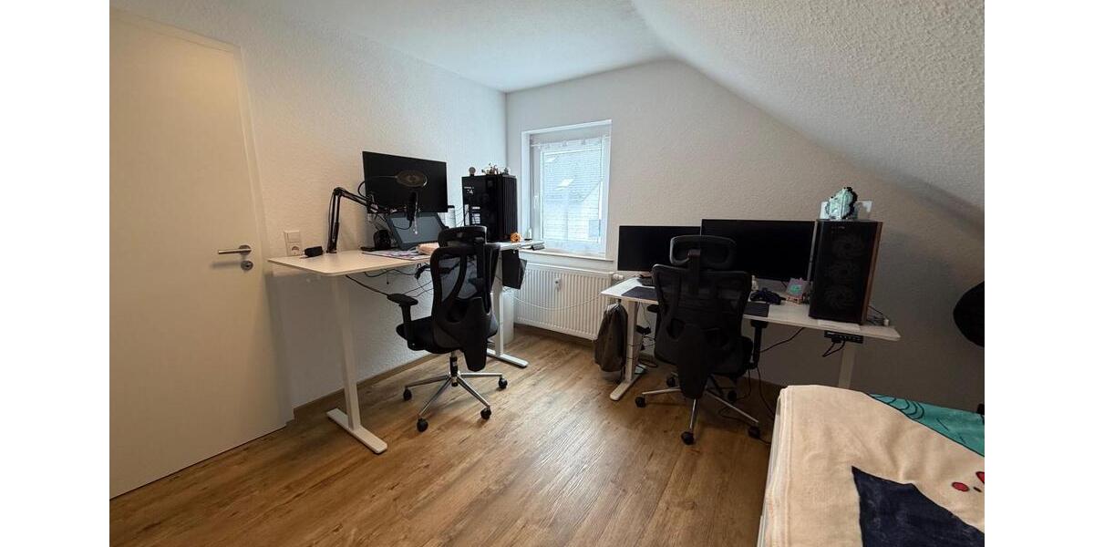 Dachgeschoßwohnung Jettingen - 3 Zimmer, 66 m&sup2;, 1.250&euro; | Angebot:26458282