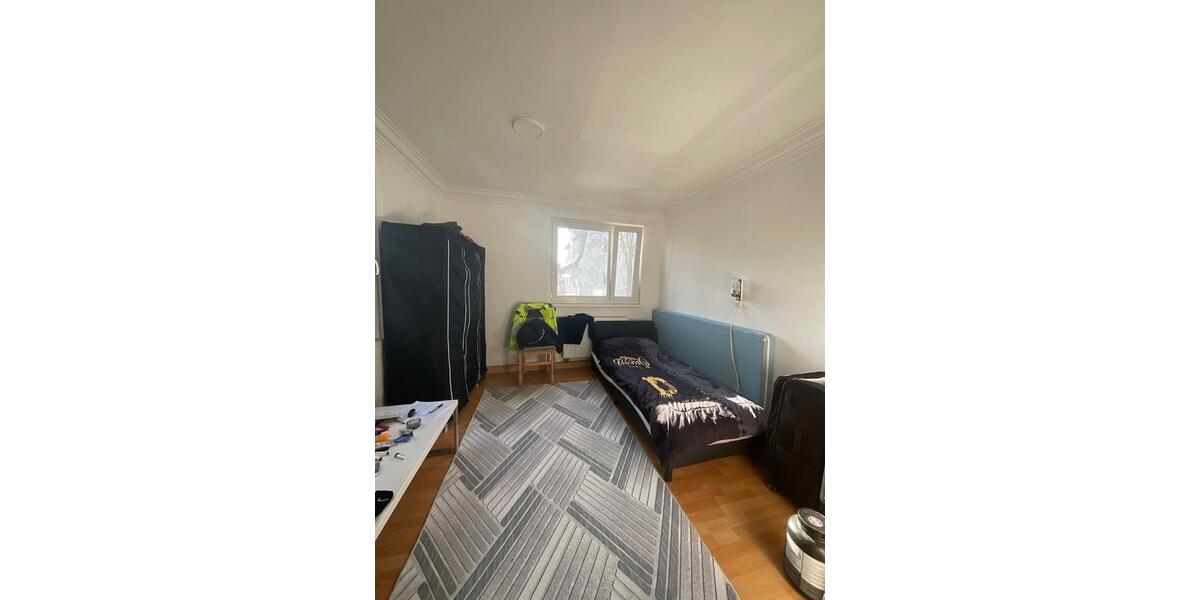 Etagenwohnung Esslingen am Neckar Brühl - 3 Zimmer, 65 m&sup2;, 225.000&euro; | Angebot:24420579