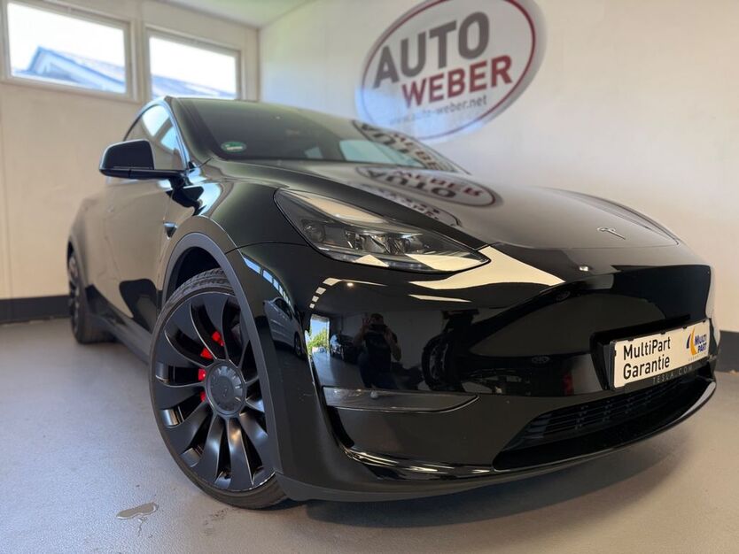 Tesla Model Y 41.000 km 39.890 € Sindelfingen/Darmsheim 71069
