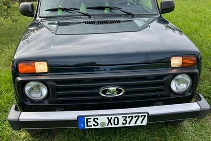 Lada Niva 47.000 km 10.150 &euro; Altbach 73776