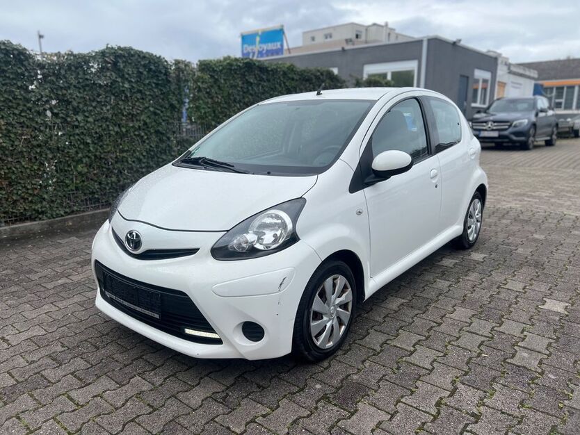 Toyota Aygo (X) 145.084 km 4.200 € Sindelfingen 71065