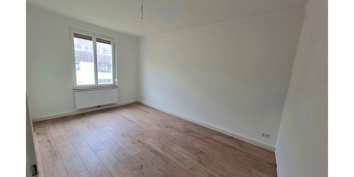 Gepflegtes 6-FH in ruhiger Lage, Nähe Zentrum Stuttgart-Bad Cannstatt - Rendite ca. 4 % netto - Mehrfamilienhaus, Wohnhaus Stuttgart / Bad Cannstatt Bad Cannstatt (Stadtbezirk) | Angebot:26888799