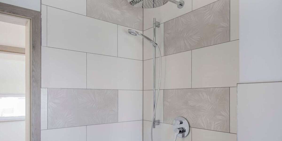 Hochwertig sanierte 2-Zimmer-Dachgeschosswohnung mit Balkon - 2- Esslingen am Neckar Oberesslingen | Angebot:27517940