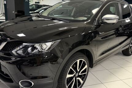 Nissan Qashqai 82.000 km 12.698 &euro; Pforzheim 75179