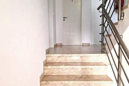 Schönes und helles Büro zu vermieten 2 zimmer