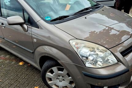 Toyota Corolla Verso 244.200 km 2.899 € Filderstadt 70794
